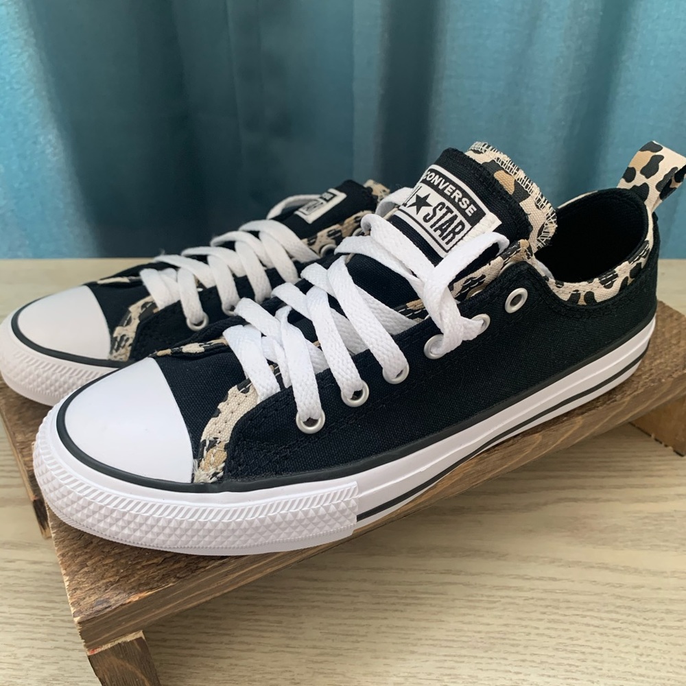 Converse Low Double Tongue Leopard Junior Sz